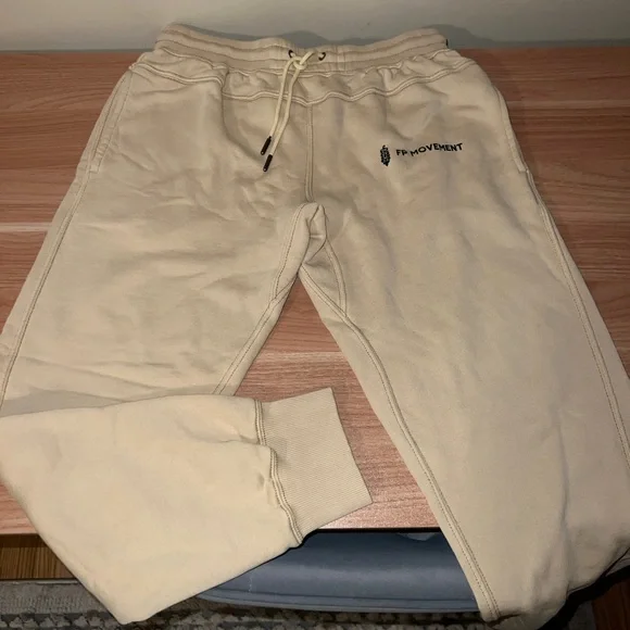 FP Movement by Free People undefeated sweat set - Picture 4 of 5